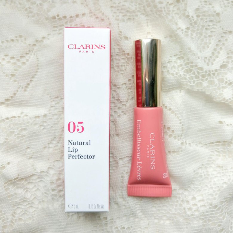 Gloss natural. Clarins блеск для губ natural lip perfector. Яркий блеск для губ. Блеск для губ топ. Блеск для губ лип глосс.