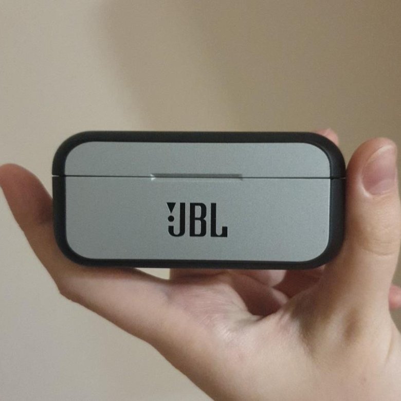 Кейс-зарядка (чехол) JBL Reflect Flow – купить в Санкт-Петербурге, цена ...