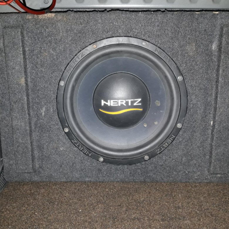 Герцы саба. Сабвуфер Hertz es 300. Сабвуфер Hertz. Сабвуфер Герц 15. Сабвуфер Герц под сиденье