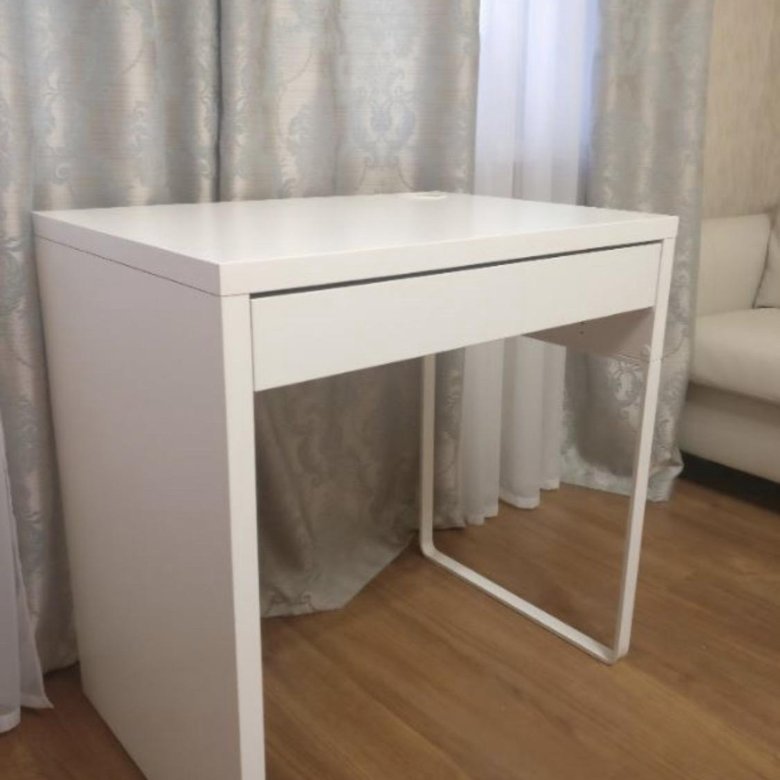 Икеа микке белый. Стол ikea Mikke белый письменный. Письменный стол ikea микке 003.739.19 белый. Стол Micke ikea белый. Письменный стол Micke икеа 73x50.