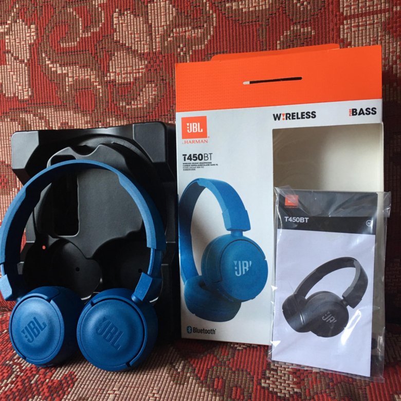 Jbl 450 bt. Беспроводные наушники JBL t450bt. JBL t450bt проводные. Наушники JBL t450 беспроводные. JBL t450bt наушники беспроводные зарядка.