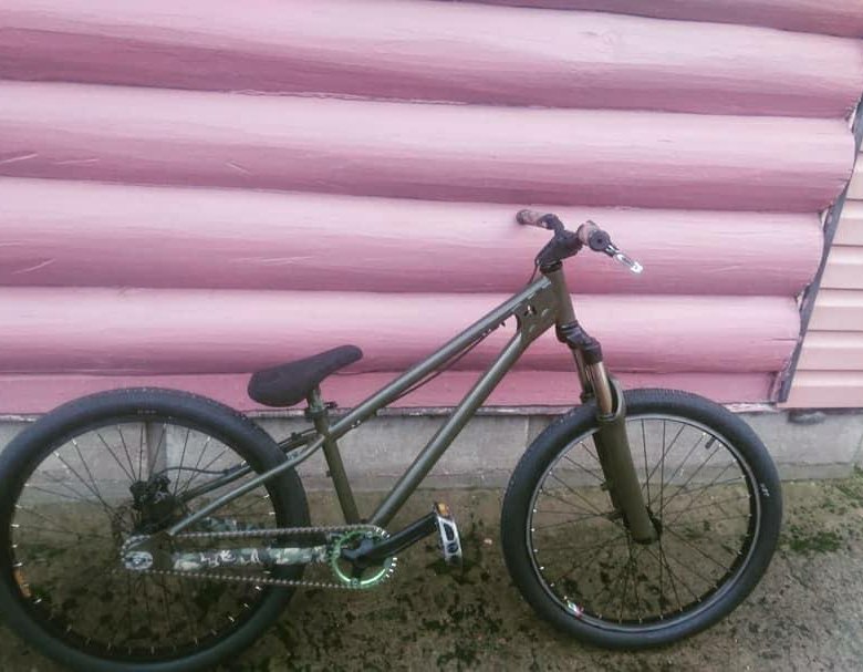 Атом авито. Атом авито. Atom dirt/street велосипед 2022 dabomb 26. Atom dx2 велосипед. Велосипед матрикс атом 240.