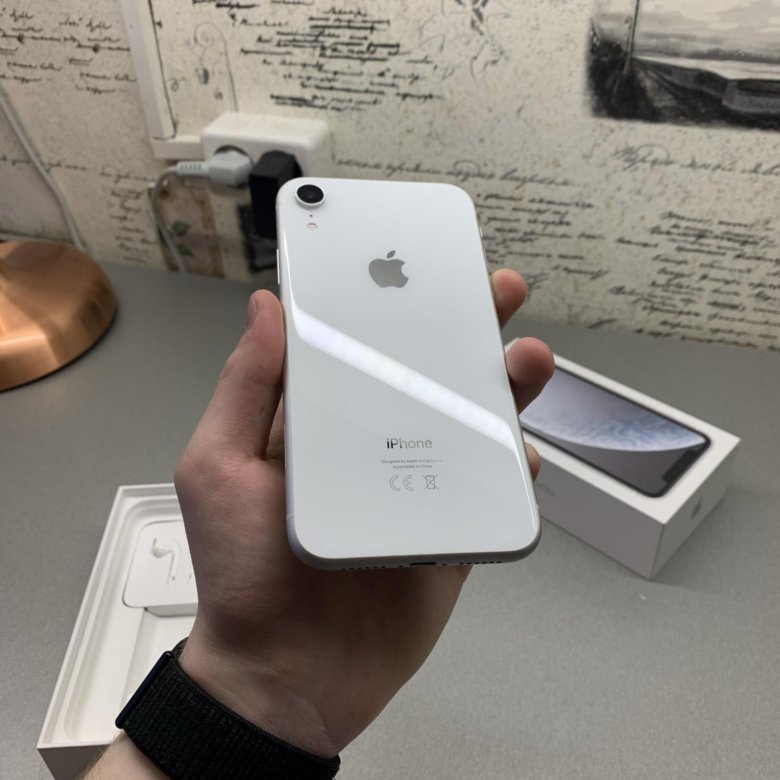 Сколько стоят белые айфоны. Iphone XR, 64 ГБ, белый. Iphone XR 64gb White. Айфон XR 64 ГБ белый. Iphone XR 64gb белый.