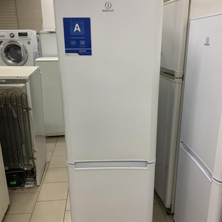 Холодильник атлант xm4423. Atlant хм 4619-181. Индезит 181. Холодильник в 181. Холодильник индезит ib181.