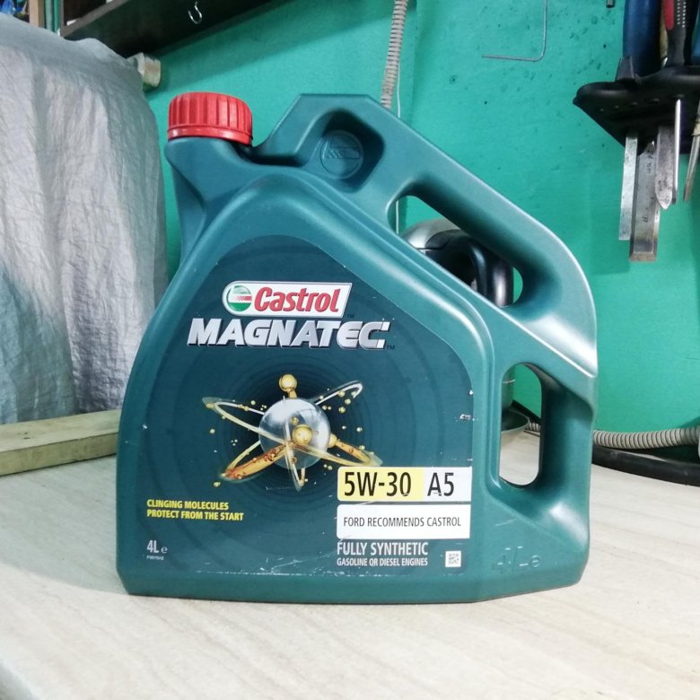 Кастрол магнатек 4 литра. Можно ли смешать масла castrol sdx 30 и shell melina s30. Castrol magnatec 5w40 a3/b4 4л. Магнум магнатек 5w40. 156e9d castrol.
