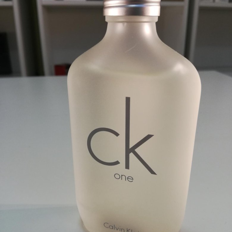 Ck one купить. CK one u EDT 50 ml. Оригинальные наушники CK one. Бирки CK one.
