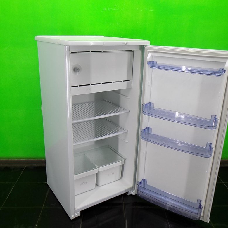 Авито волжский холодильник. Холодильник б/у. Продается холодильник. Много холодильников. Рабочий холодильник.