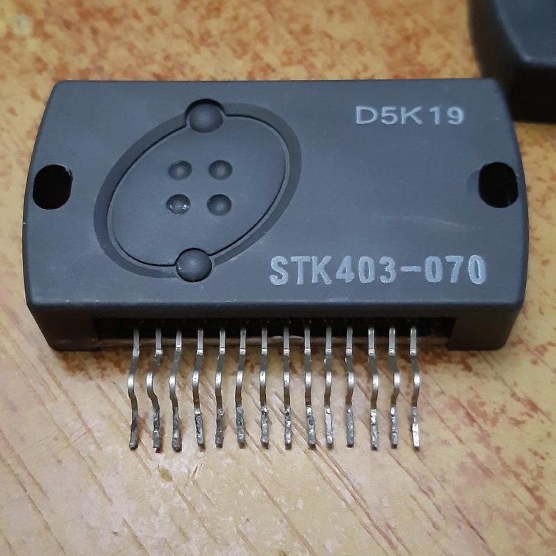 Схема включения stk403 070