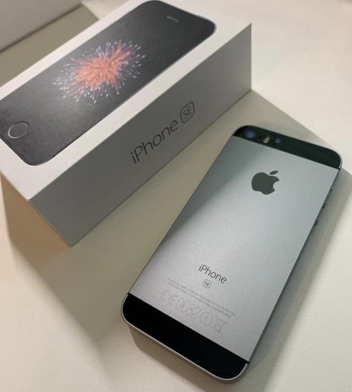 Айфон se фото Продам iPhone SE 32Gb - купить в Ангарске, цена 7 000 руб., продано 28 марта 202