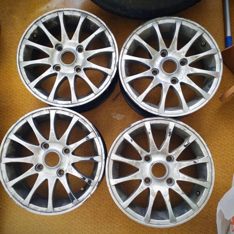 Диски ваз р14 литые заводские. Литые диски r14 на ваз. Литьё торусы r15. Литье с резиной на жигули 14 размер. Литье на 14 бу.