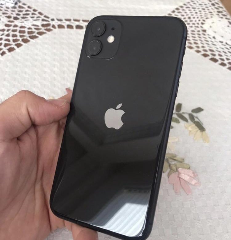 Iphone 11 черный фото