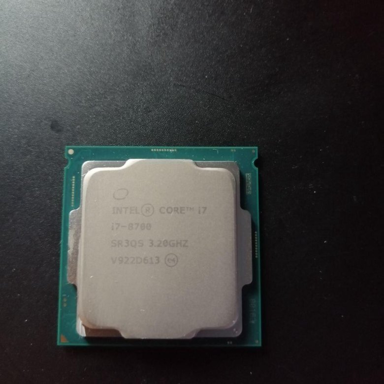 I7 8700.