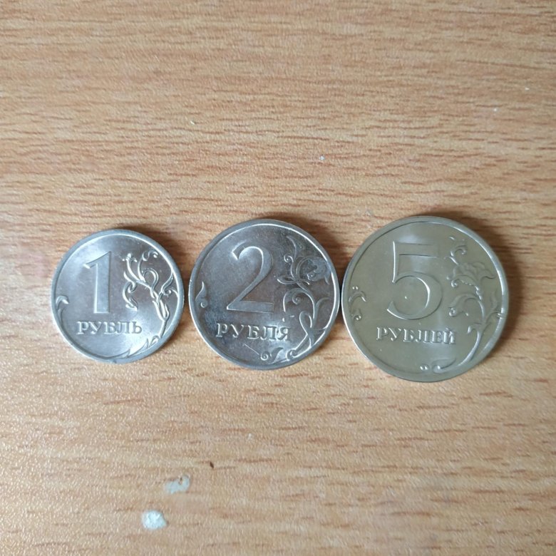 ЮАР запайка 2010 монеты. Из Пяри рублёвой монеты вырез. Из пяти рублёвой монеты брелок.