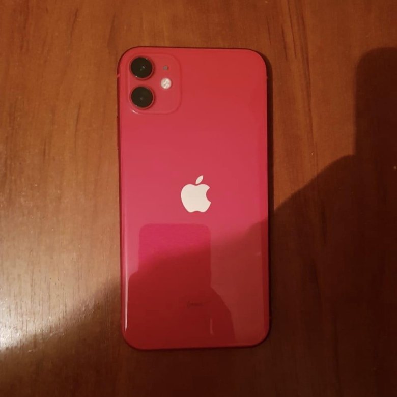 Iphone 13 product red