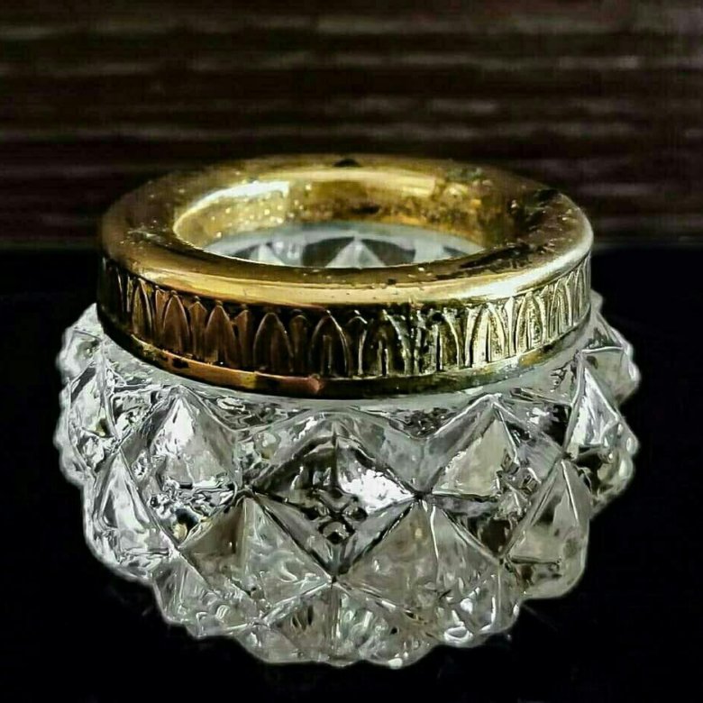 солонка хрустальная. солонка с ложечкой хрусталь ссср. хрустальная солонка богемия. хрустальная солонка с серебром. хрустальная солонка с мельхиором.