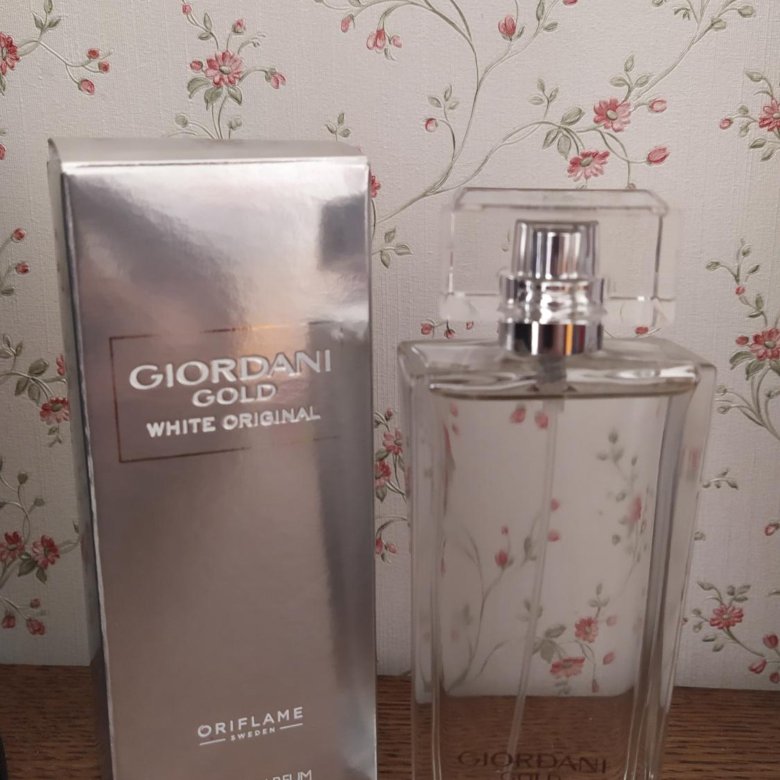 Giordani gold white original. Туалетная вода Giordani White Gold. Духи Джордани Голд Уайт ориджинал. Вода Джордани Вайт Голд Орифлейм