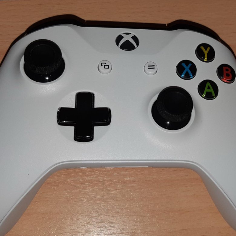 Геймпад Xbox One ОРИГИНАЛ – купить в Москве, цена 2 590 руб., продано ...
