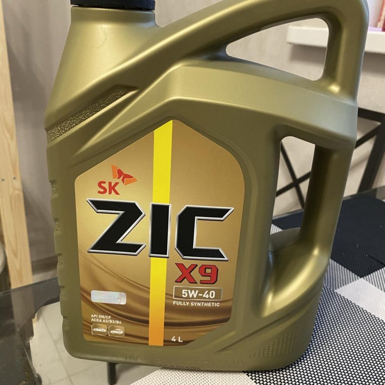 Зик 5w40 4л x9. Промывочное масло ZIC Flush. Масло зик корейский. Какое масло лучше зик или Шелл.