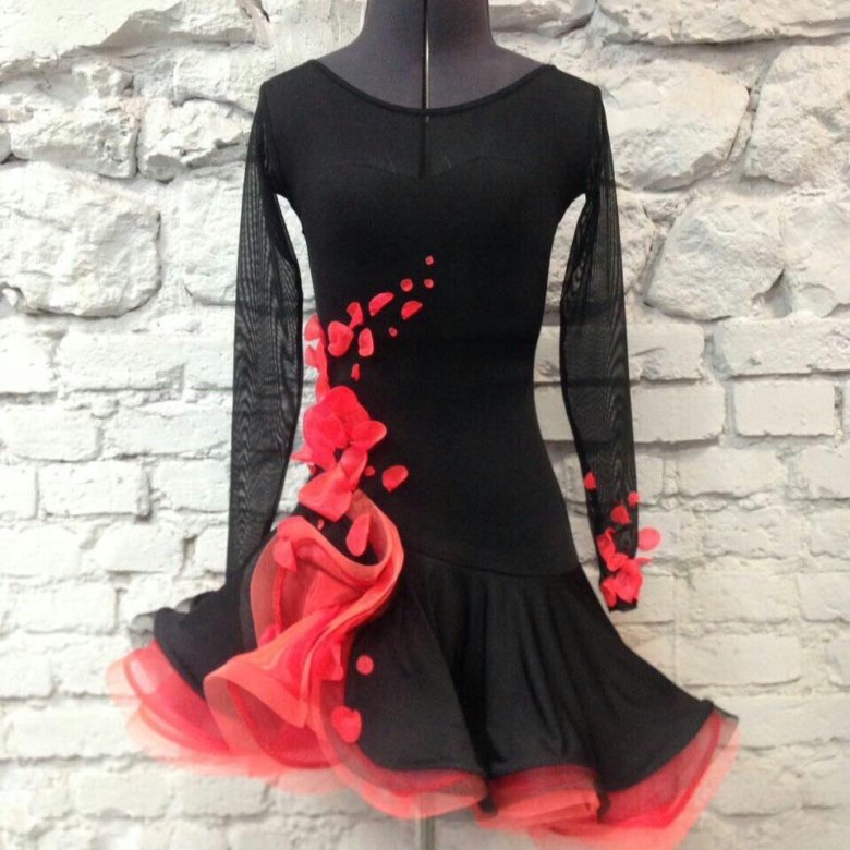 Платье для ю1 для бальных танцев