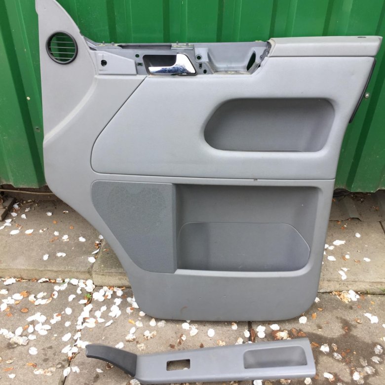 Обшивка т5. Обшивка задней двери фольксваген т5. Накладка передних дверей мультивен т5. Rjhvfy djlbntkmcrjq ldthb yf nhfycgjhnth n4. Vw т4 обшивка сдвижной двери.