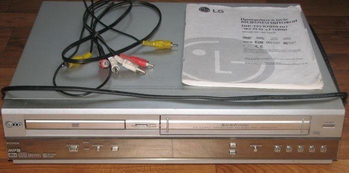 Lg dc90v3v6w белый. Видеомагнитофон LG dc378. LG dc367. DVD/VHS-плеер LG DC-475. DVD/VHS-плеер LG dc596.