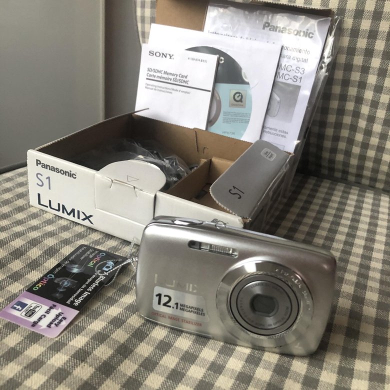 Фотоаппарат Panasonic Lumix DMCS1 купить в Москве, цена 4 000 руб