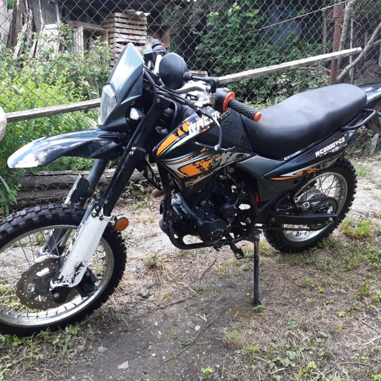 Амортизатор на рейсер пантера 250 эндуро. Седло рейсер пантера. Сетка на седло мотоцикла. Сиденье racer stels. Седло рейсер пантера.