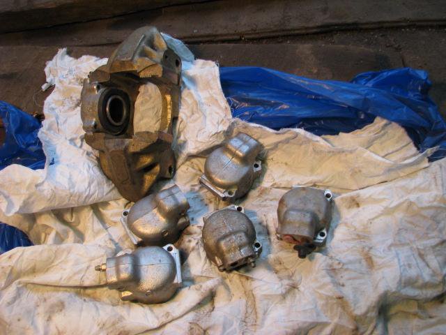 ВАЗ 2101-2107 тормозной циллиндр.суппорт – купить в Москве, цена 300 ...