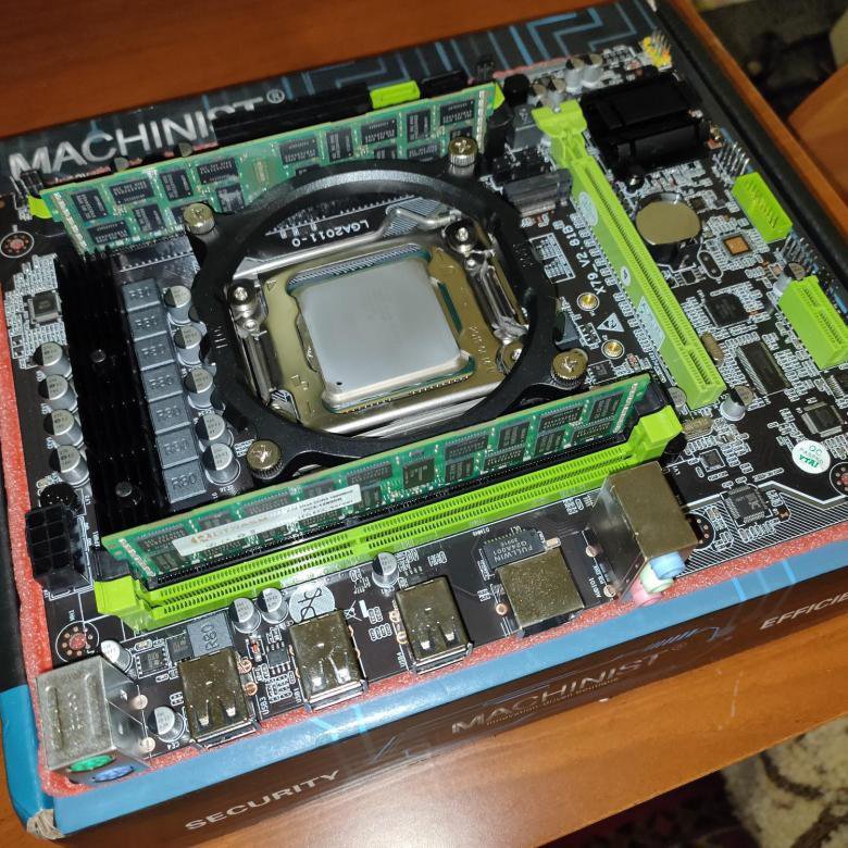 82 h. Материнская плата machinist x79. Machinist x99 kit motherboard with e5 2666 v3 какой корпус для компьютера лучше выбрать. 82. 81b.