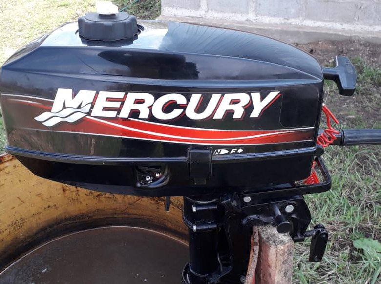 Мотор меркурий 3.3. Mercury 3.3. Мотор Меркури 3.3. Меркури 3.0 моторный отсек.