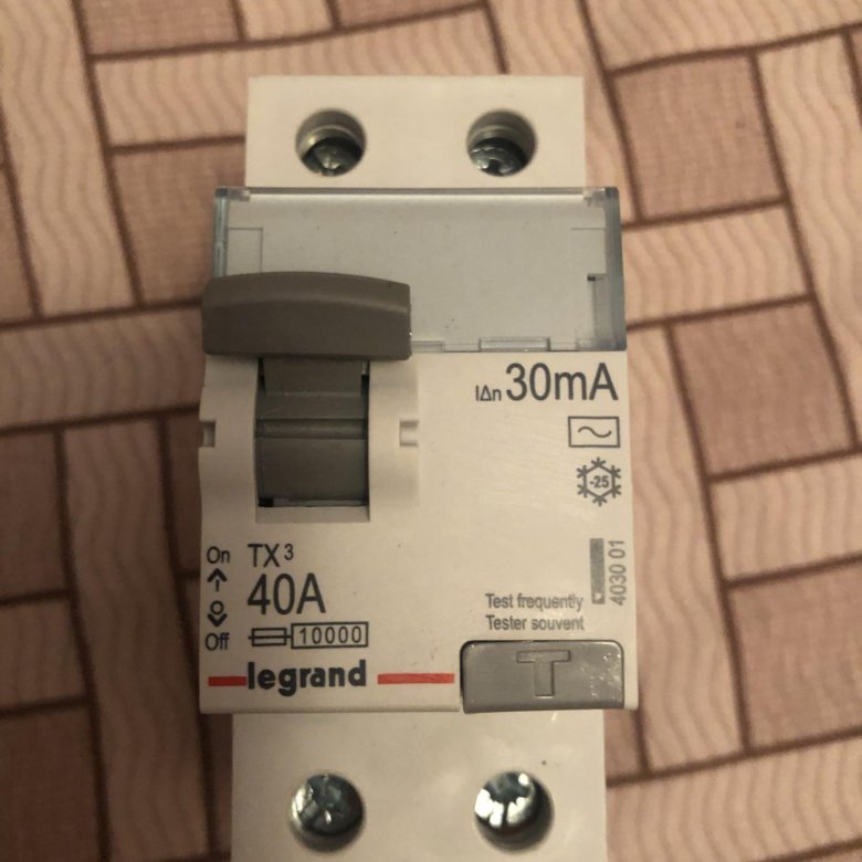 Узо legrand 30ма. Legrand tx3 УЗО. Legrand tx3 40a 30ma. УЗО Legrand 40a 30ma. BP 30076-87002 Legrand УЗО.