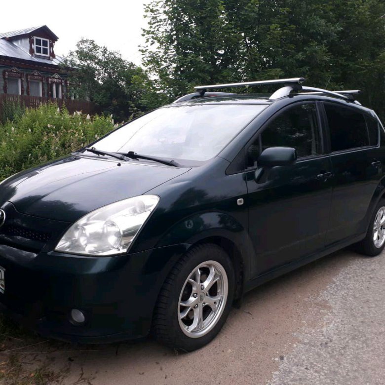 Corolla verso 2006. Тойота версо 2006. Toyota Verso 2006. Toyota Corolla Verso 2006 и Ларгус. Клиренс Corolla Verso 2006.