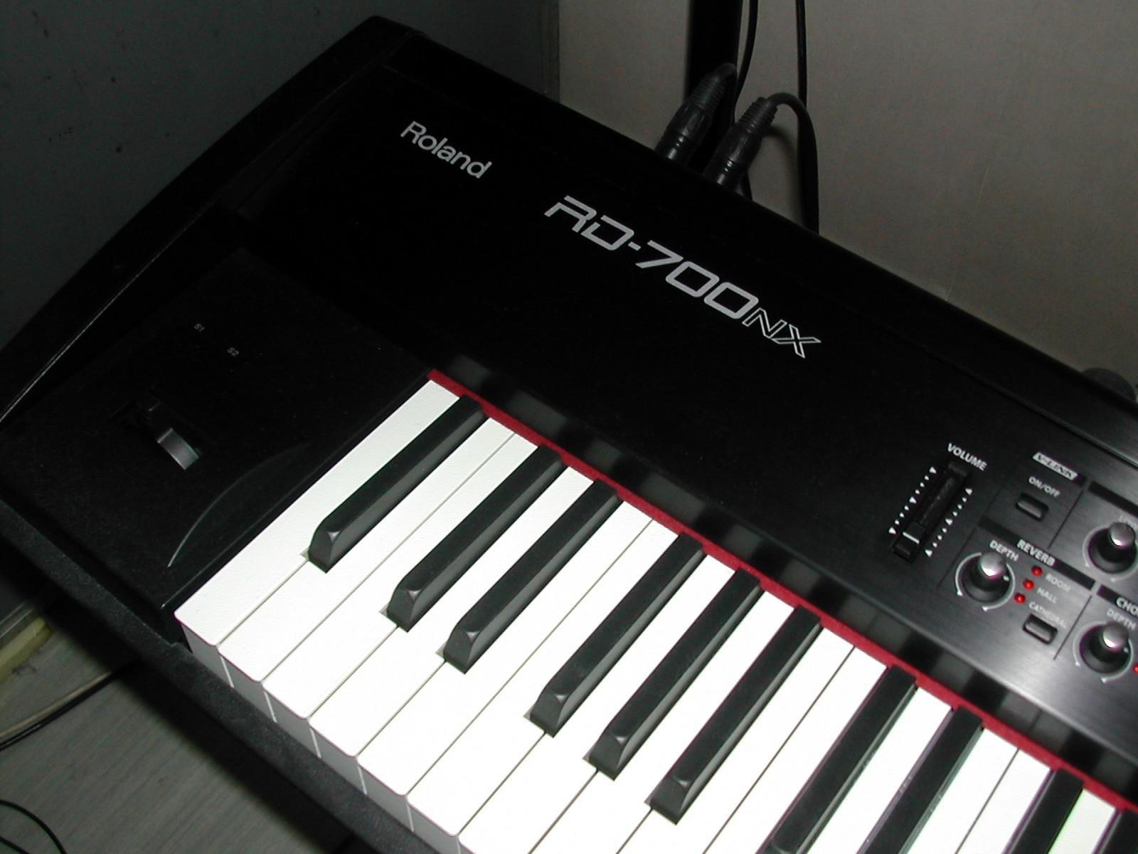Синтезатор Roland RD 700NX 89056282043 купить 2.