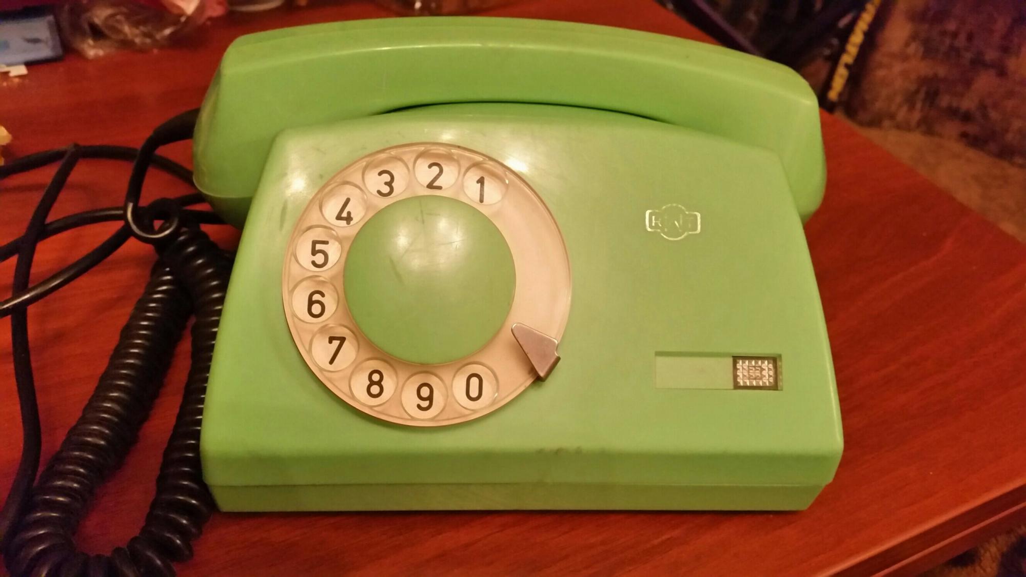 Проводной телефон старый фото