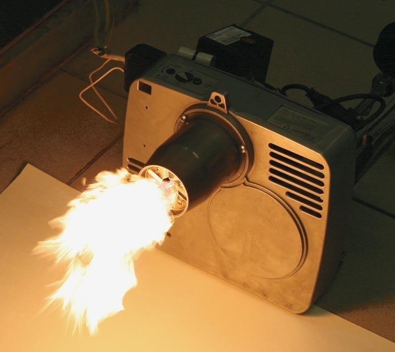 горелка для дизтоплива. горелка газовая kraftool bt-33 автономная с пьезоподжигом. газовая горелка gas torch черная с пьезоподжигом. горелка на солярке. газовая горелка yofeil torch.