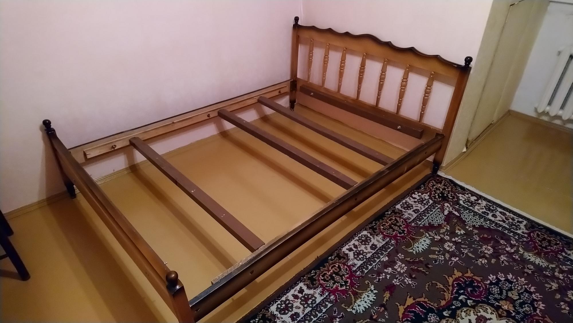 Продать кровать б у. Кровати б/у размер 140. Авито кровать. Кровати на авито б/у. Кровати на авито в Москве б у.