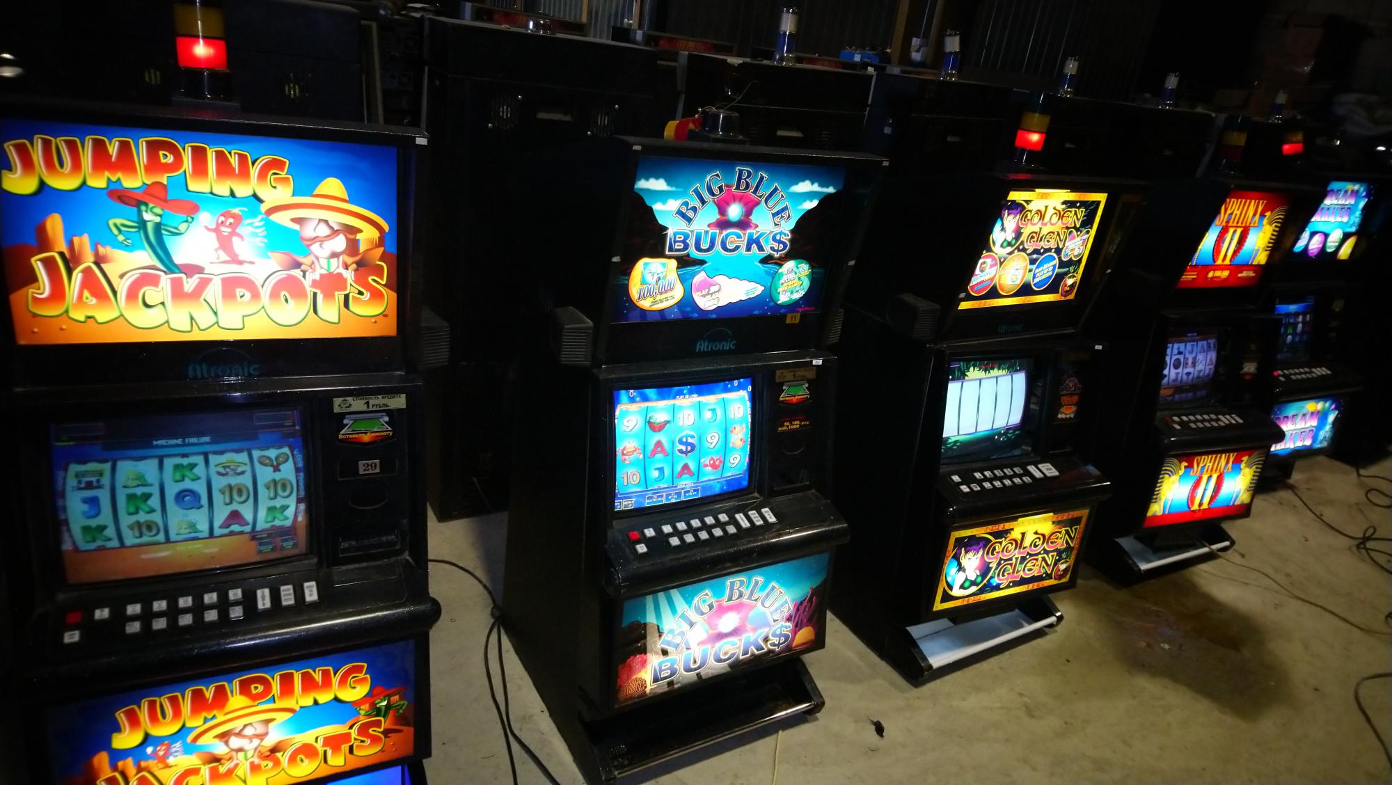 Игровой автомат мейкер игровые автоматы по 5000 рублей