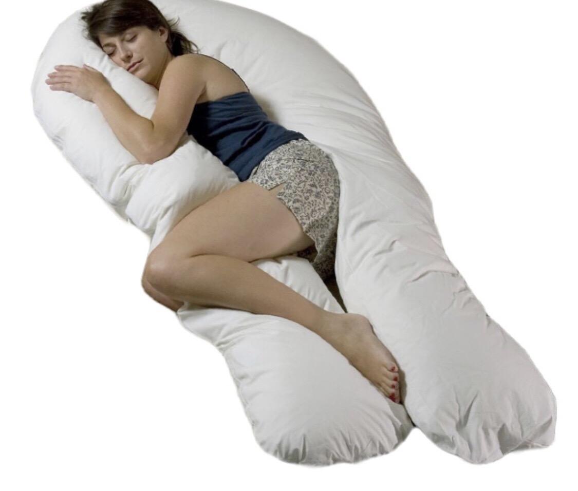Какую выбрать подушку для сна взрослым. Подушка для беременных. Подушка для беременных для сна. Подушка обнимашка для беременных. Подушка под живот для беременных.