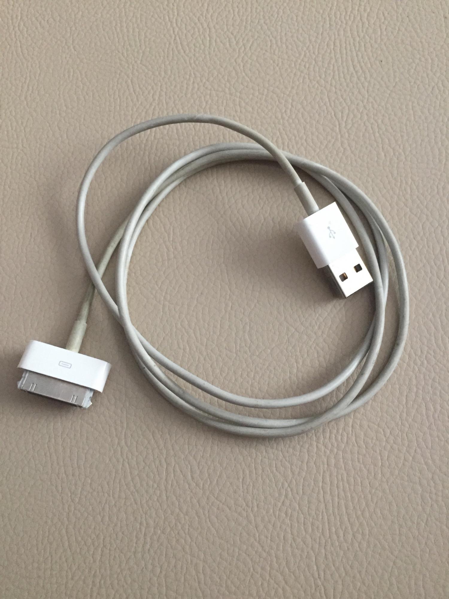 Кабель usb для iphone 4 (30 pin) (1м) (белый) aaa. Провод айпад. Iphone 4 кабель зарядки. Кабель iphone 4/4s ma591g. Usb otg 30 pin ipad.