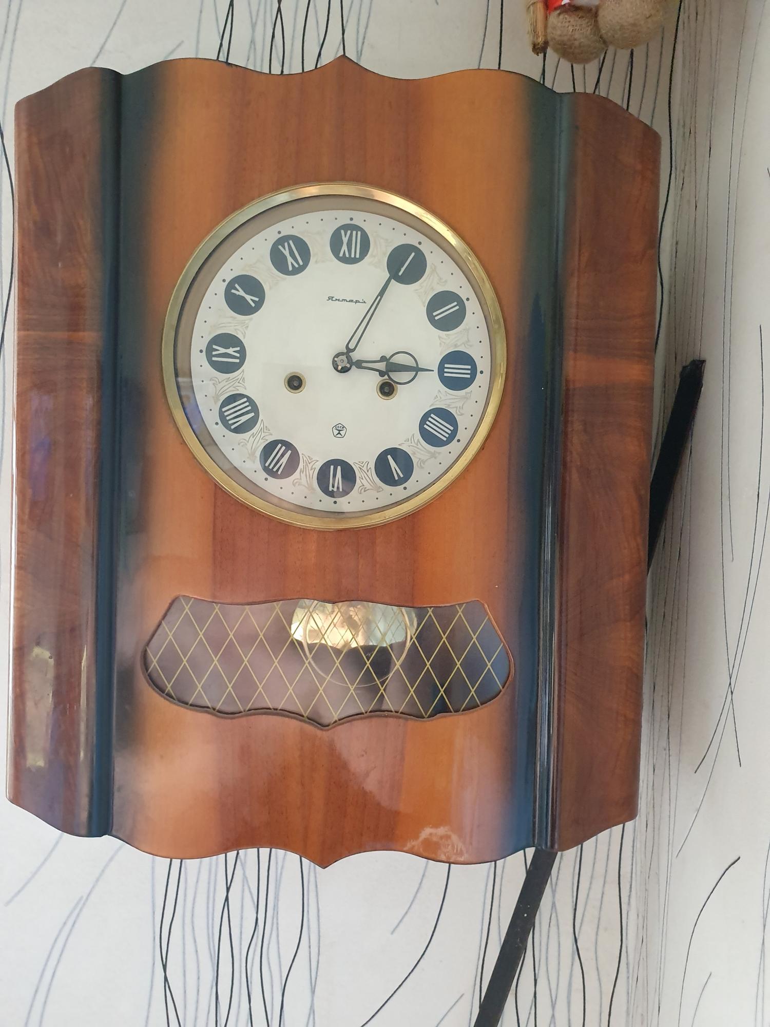 Корпус часов янтарь. Часы янтарь с боем 1908г. Часы настенные янтарь ОЧЗ. Часы янтарь с боем настенные. Настенные часы янтарь с боем гр 2.810.015.