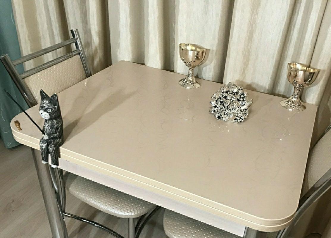 Стол твин 110 круглый. Старый круглый стол раздвижной. Овальный и круглый стол. Авито раздвижные столы. Советский обеденный стол.