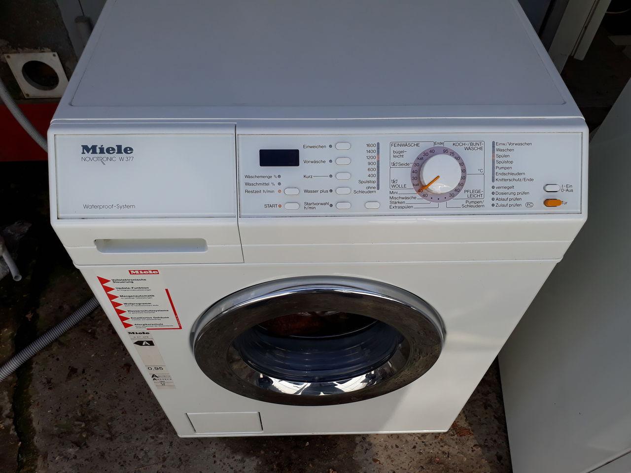 Miele wt. Miele WT 2780 WPM. Miele WT 2796 WPM. Стиральная машина Miele Revolution. Стиральная машина Miele WT 2780 WPM.