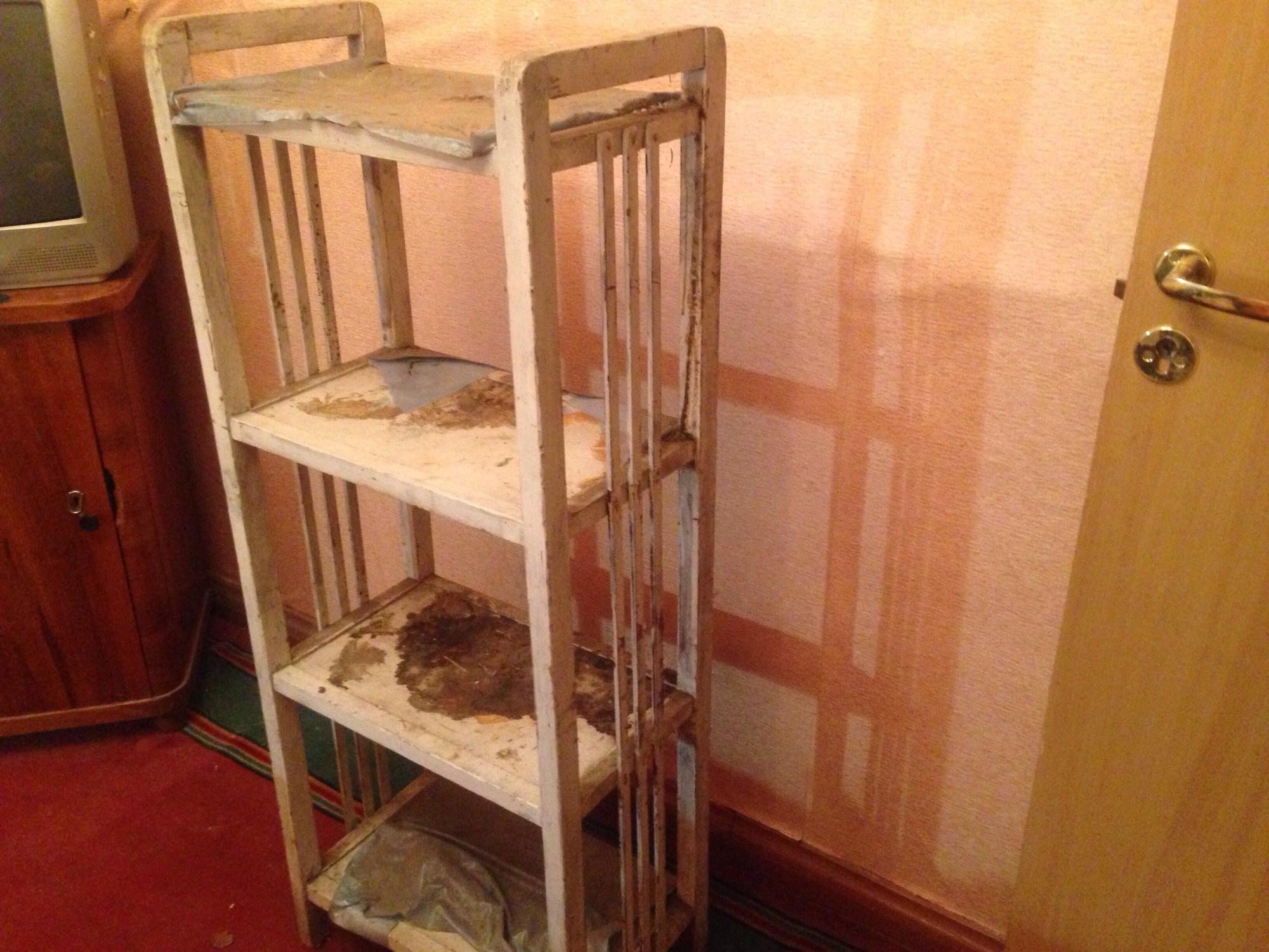 старые этажерки советских времен