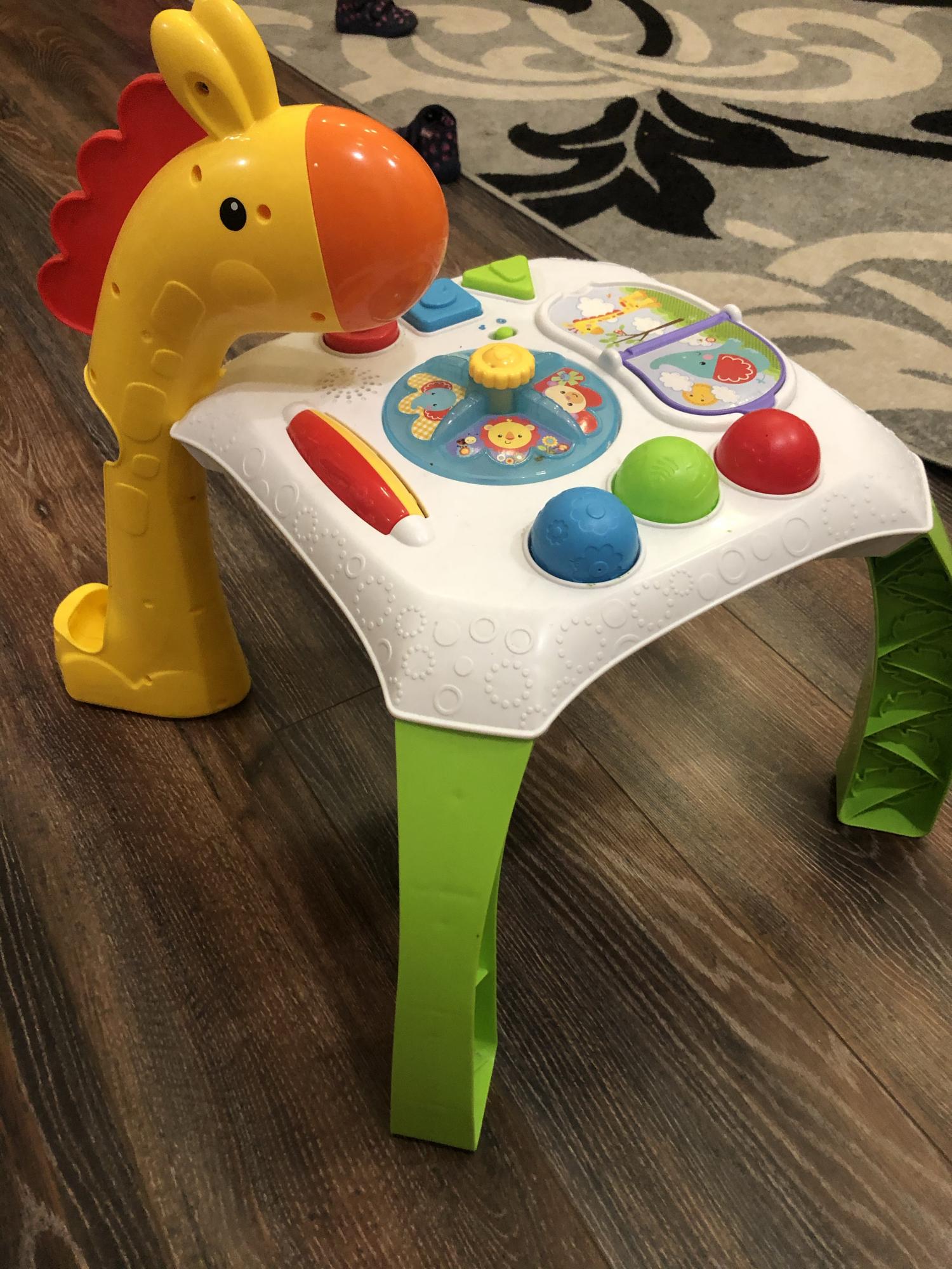 Столик Fisher Price двусторонний