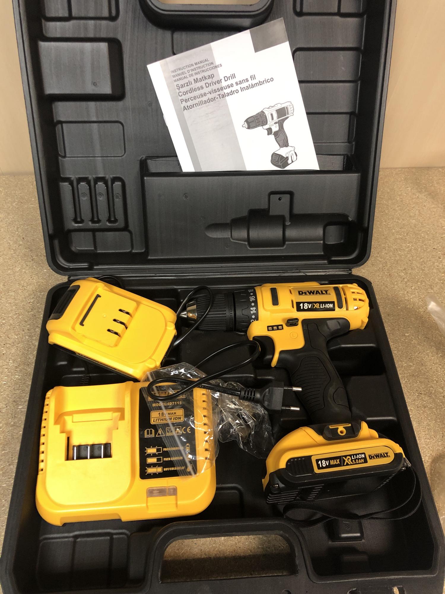 Шуруповерт деволт 18. Шуруповёрт DEWALT 18v. DEWALT 7115 шуруповерт. Шуруповерт DEWALT ID 7115 21v. Шуруповёрт ДЕВОЛТ 18.