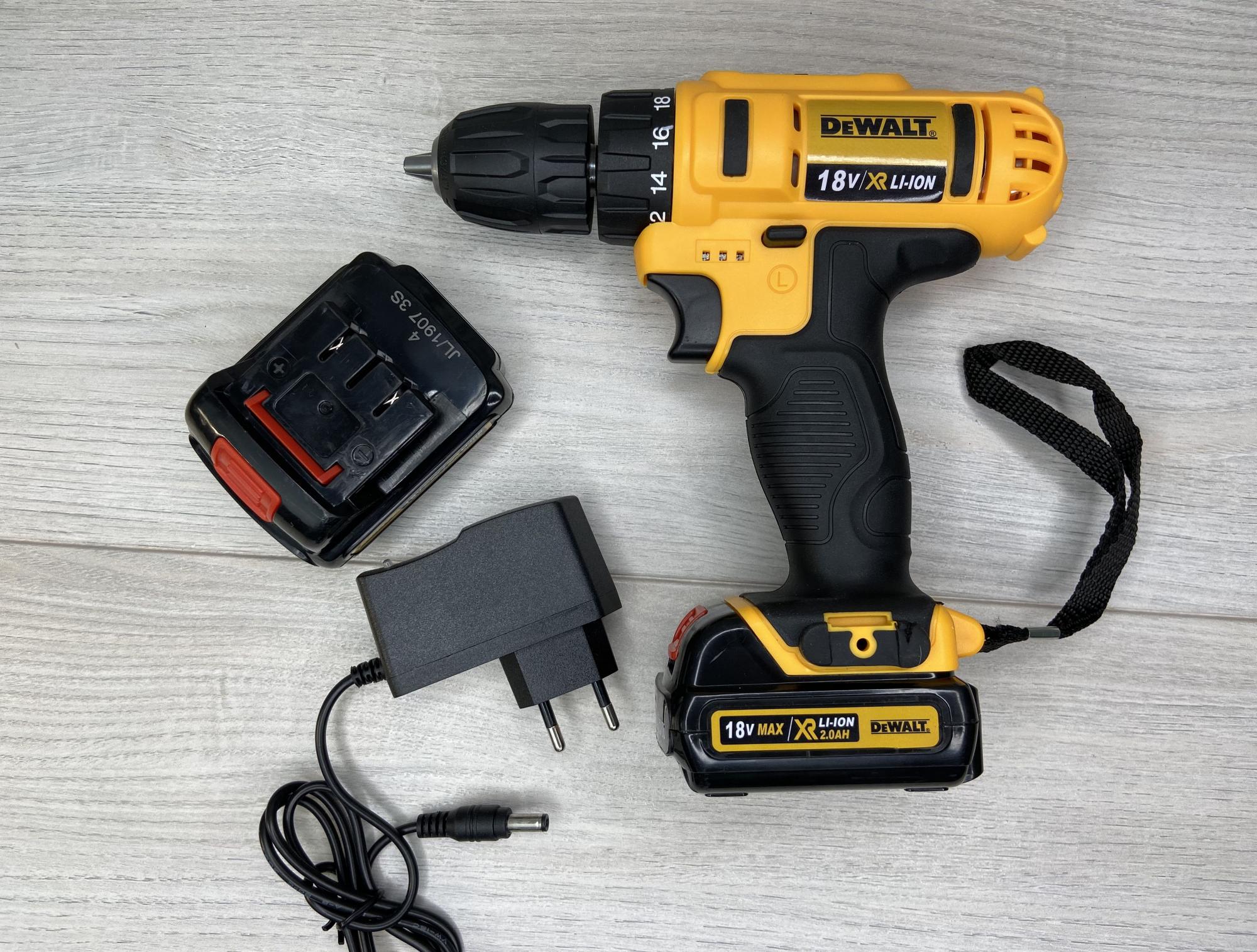 Шуруповерт деволт 18. Шуруповёрт аккумуляторный DEWALT 18v. Шуруповёрт ДЕВОЛТ 18 вольт. ДЕВОЛТ 18v шуруповерт. Шуруповёрт ДЕВОЛТ 12 вольт.