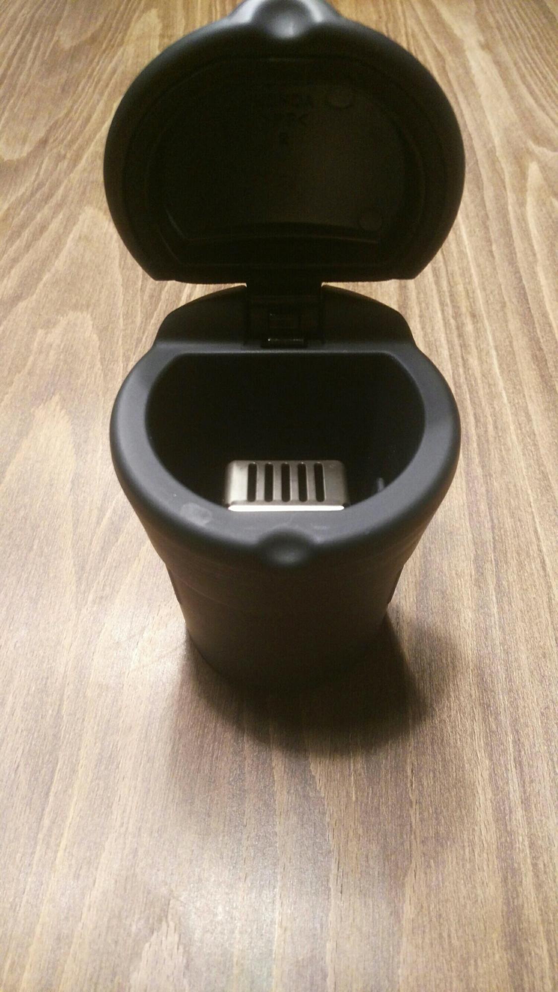 Honda пепельница. Пепельница хонда. Пепельница хонда срв 3. Пепельница стакан. Honda пепельница.