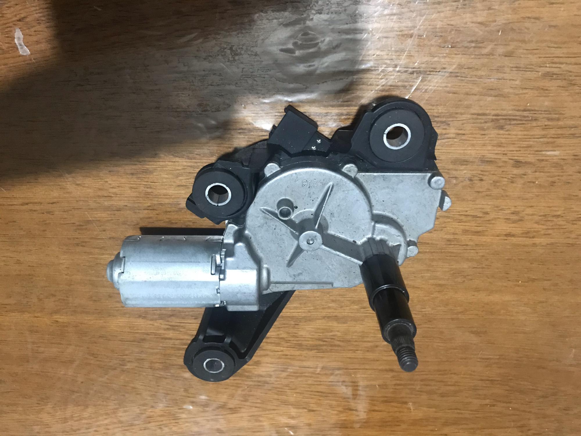 привод очистителя. механизм стеклоочистителя ваз 2101 схема. мотор стеклоочистителя 1111 ока передний. схема трапеции дворников hyundai accent. схема трапеции дворников приора.