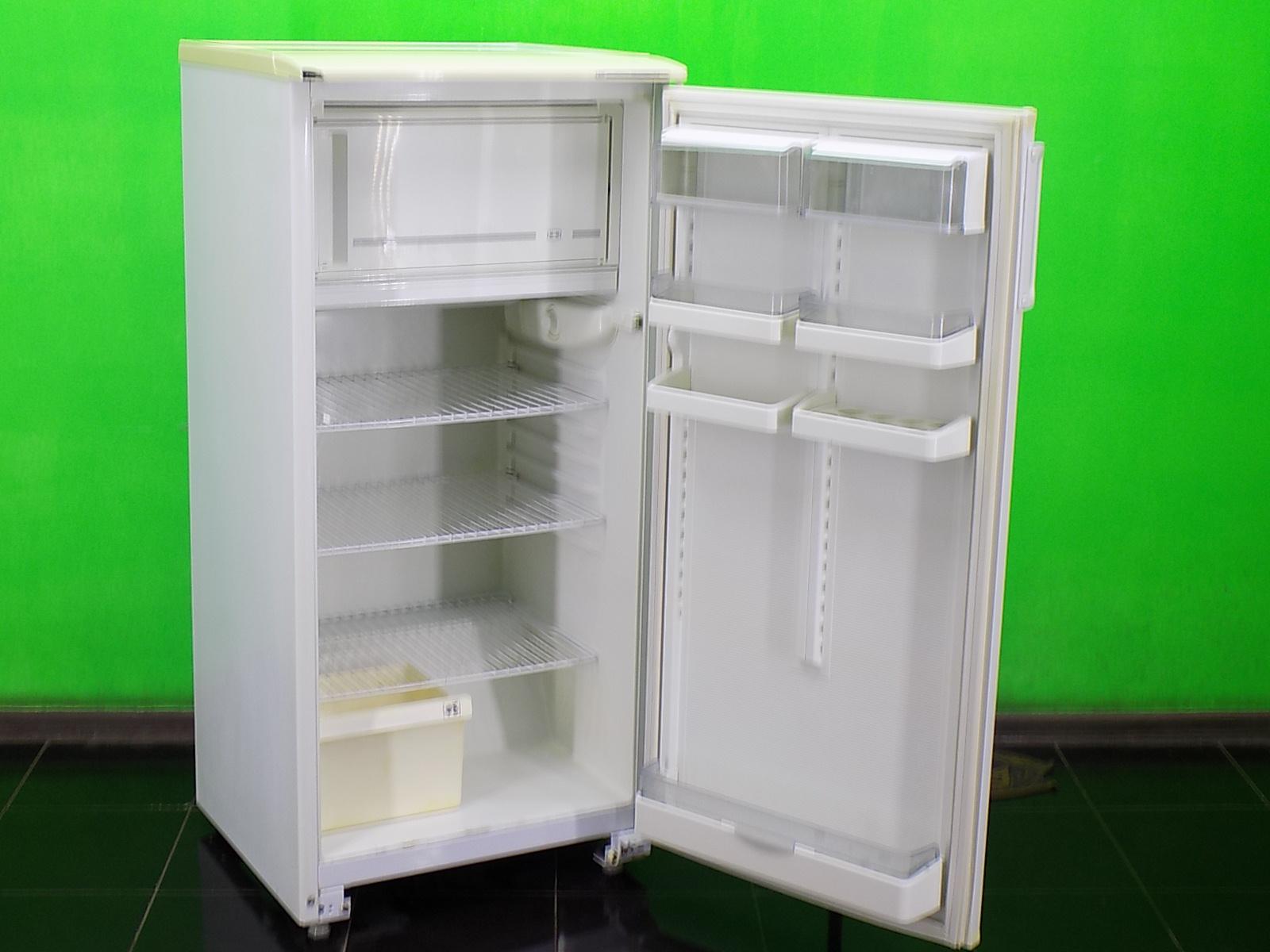 Где купить холодильник б у. Холодильник б/у. Холодильники на Kufar. Атлант МХ 365. Отдам даром морозильную камеру.