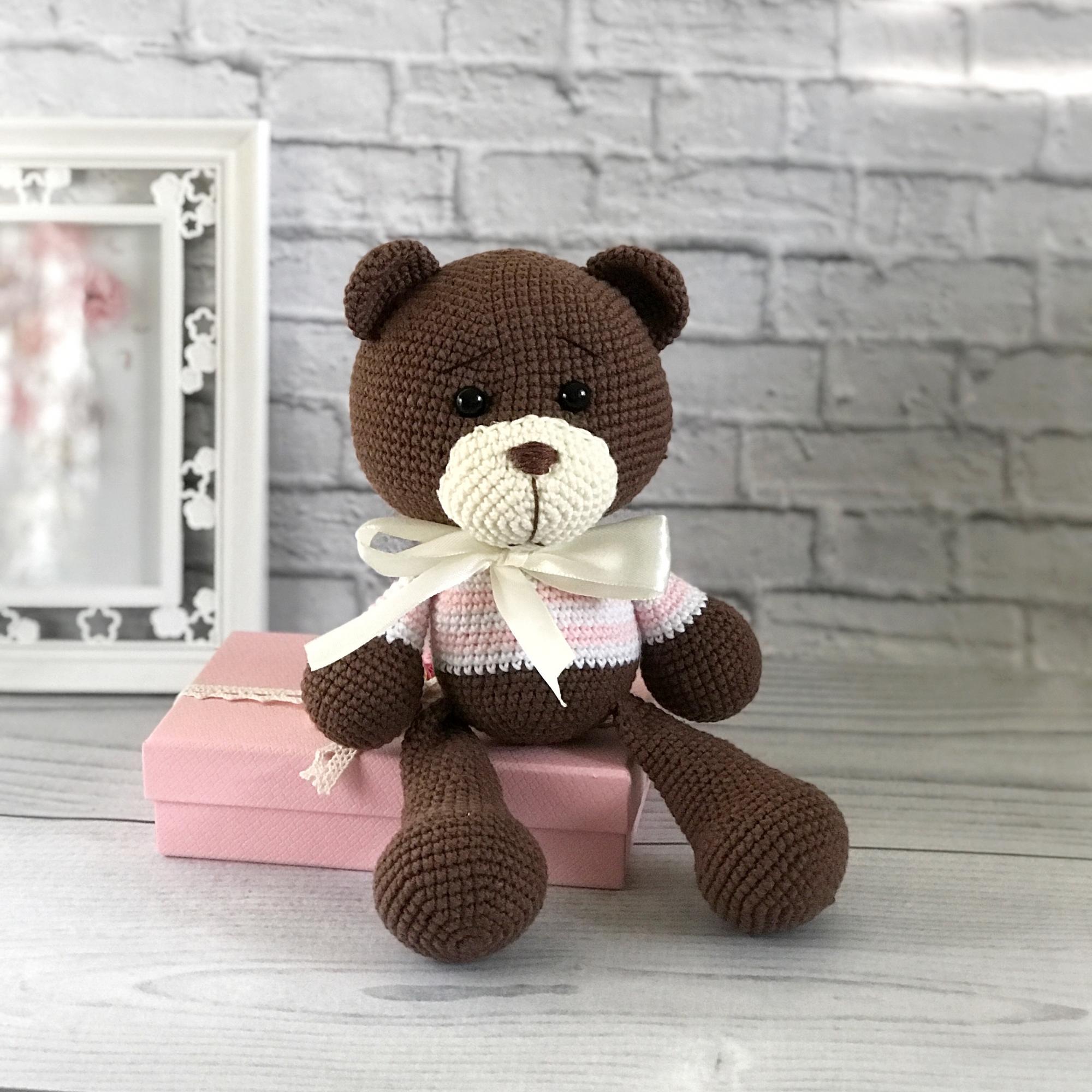 Медвежонок из ткани. Мишка тедди из полимерной глины. Рукоделие мишка. Художник жанет крускамп. Юлия дейнега медвежонок амигуруми.